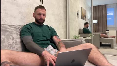 Snapshot of mynameismartin chatting on 6, 1, 2025 mynameismartin online show from 6, 1, 2025