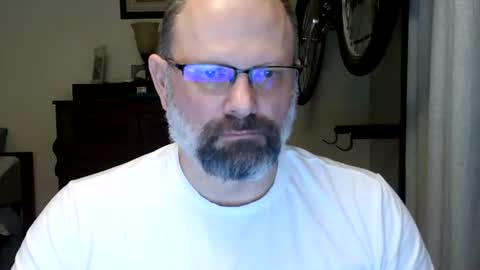 Just hanging out - No pressure online show from 22, 4, 2026