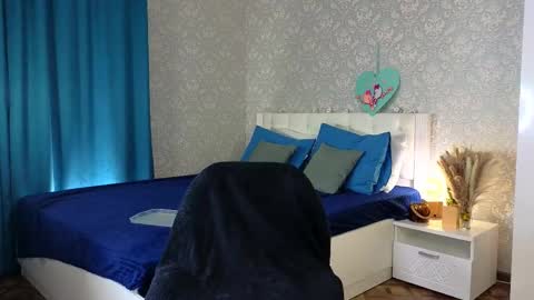 Mickey online show from 24, 2, 2025