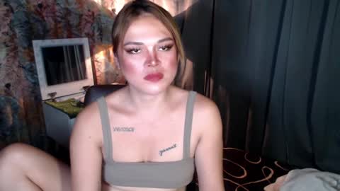 Snapshot of mysteryman_xxx chatting on 13, 1, 2025 UR GIRL NEXTDOOR online show from 13, 1, 2025