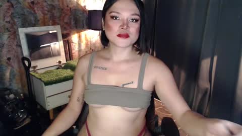 Snapshot of mysteryman_xxx chatting on 11, 2, 2025 UR GIRL NEXTDOOR online show from 11, 2, 2025