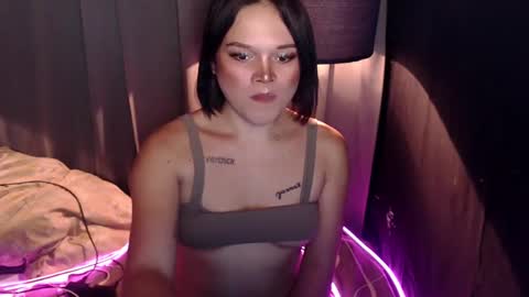 Snapshot of mysteryman_xxx chatting on 27, 2, 2025 UR GIRL NEXTDOOR online show from 27, 2, 2025