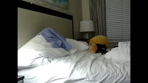 MysticLynn online show from 10, 1, 2025