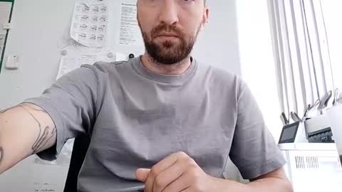 Snapshot of n22day22 chatting on 9, 9, 2025 Mr Bigmagnum online show from 9, 9, 2025