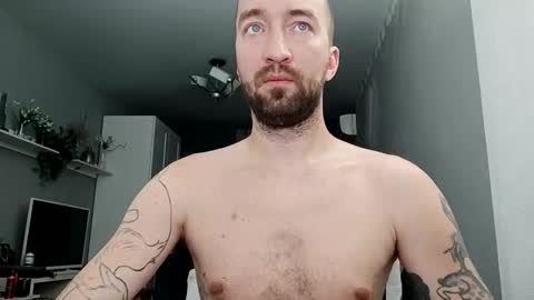 Snapshot of n22day22 chatting on 9, 9, 2025 Mr Bigmagnum online show from 9, 9, 2025