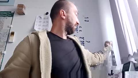 Snapshot of n22day22 chatting on 16, 9, 2025 Mr Bigmagnum online show from 16, 9, 2025