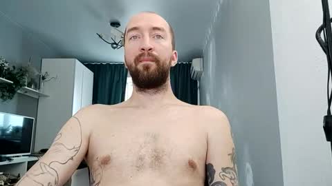 Snapshot of n22day22 chatting on 24, 9, 2025 Mr Bigmagnum online show from 24, 9, 2025