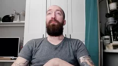 Snapshot of n22day22 chatting on 16, 12, 2025 Mr Bigmagnum online show from 16, 12, 2025