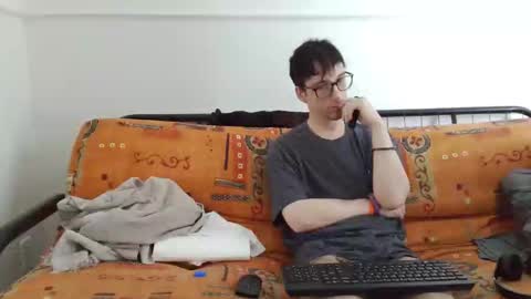 a Ordinary Boy online show from 20, 2, 2026