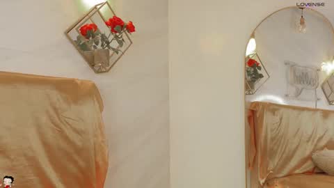 naamah_b online show from 11, 2, 2026