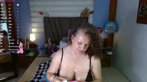 nadia_84 online show from 19, 2, 2026