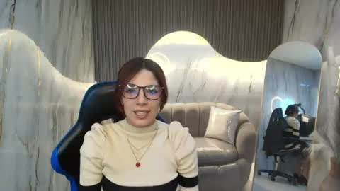 Nadia  online show from 10, 7, 2026