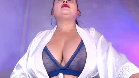 Nadia online show from 4, 12, 2025