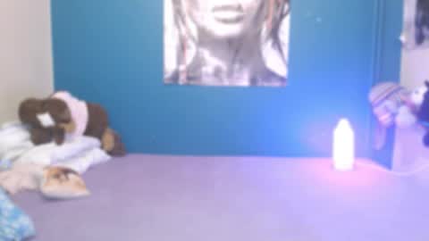 nadinnnea online show from 23, 2, 2026