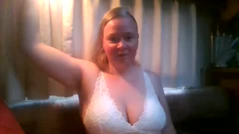 Snapshot of nadurtha chatting on 8, 6, 2026 nadurtha online show from 8, 6, 2026