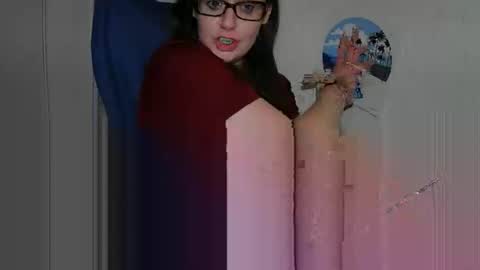 Nadya nextdoor online show from 9, 5, 2026