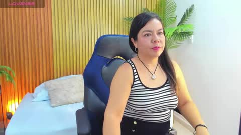 N A H I A online show from 30, 9, 2025