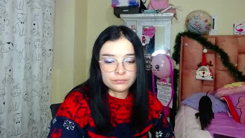 nahia cute     only   online show from 25, 12, 2024