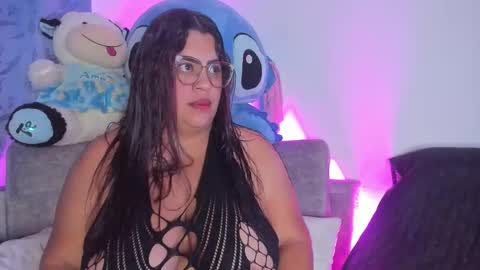 Snapshot of nahiaa233 chatting on 11, 9, 2025 nahiaa233 online show from 11, 9, 2025