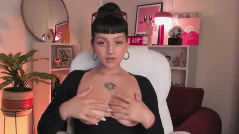 Nahia INDEPENDENT MODEL P online show from 29, 11, 2025