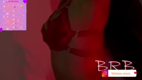NAHIARA EVANS online show from 23, 7, 2026