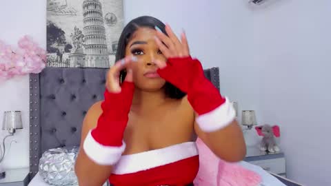 Snapshot of nahiarareina chatting on 1, 12, 2024 NahiaraReina online show from 1, 12, 2024