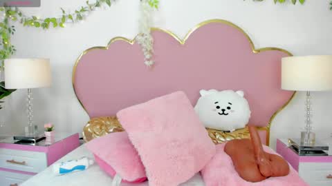 Snapshot of nahiarareina chatting on 17, 9, 2025 NahiaraReina online show from 17, 9, 2025