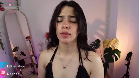 Snapshot of naho_4269 chatting on 25, 10, 2025 Naho  Sigueme en mis Redes Sociales Follow me on my social networks online show from 25, 10, 2025