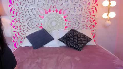 Snapshot of nahomi_key_ chatting on 17, 10, 2025 Nahomi online show from 17, 10, 2025