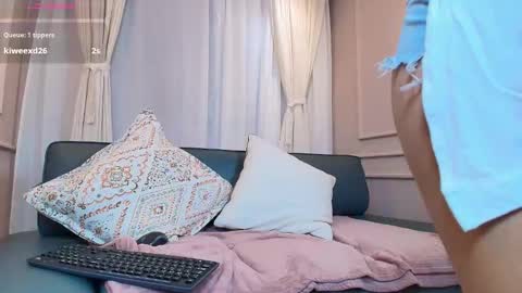 Snapshot of nahomi_key_ chatting on 21, 11, 2025 Nahomi online show from 21, 11, 2025