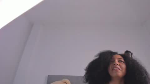 Laura online show from 23, 12, 2024