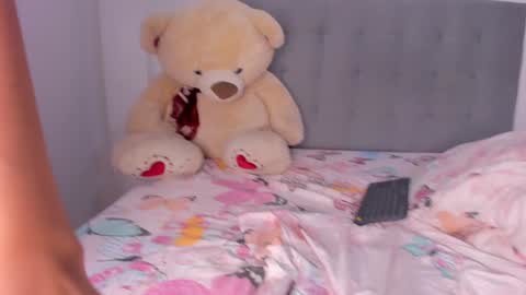 Laura online show from 24, 1, 2025