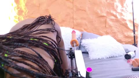 Snapshot of nahomi_williams_ chatting on 25, 5, 2026 Nahomi online show from 25, 5, 2026