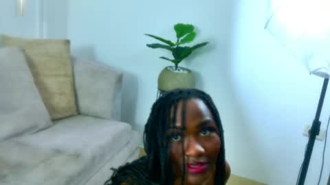 Snapshot of nahomi_williams_ chatting on 7, 6, 2026 Nahomi online show from 7, 6, 2026