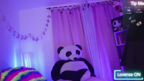 nahomy 2308 online show from 22, 4, 2026