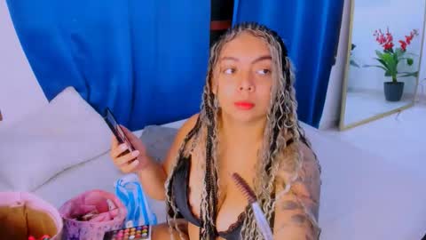 Snapshot of nahomy_ryans chatting on 17, 10, 2025 Nahomy online show from 17, 10, 2025