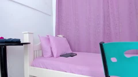 Snapshot of nahomy_smiith_ chatting on 9, 11, 2025 nahomy_smiith_ online show from 9, 11, 2025