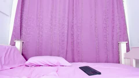 Snapshot of nahomy_smiith_ chatting on 15, 11, 2025 nahomy_smiith_ online show from 15, 11, 2025