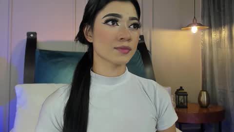 Snapshot of naishaford_1 chatting on 25, 10, 2025 Naisha Ford online show from 25, 10, 2025