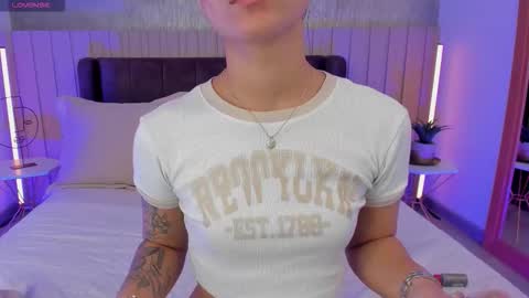 Snapshot of naishaford_1 chatting on 5, 11, 2025 Naisha Ford online show from 5, 11, 2025