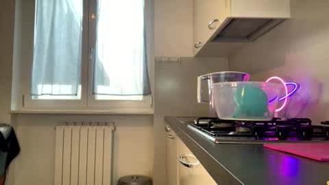 unable nkd life online show from 22, 12, 2025