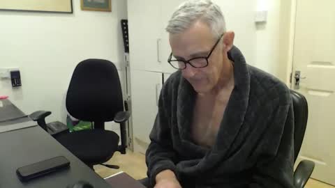 nakedcarpenteruk online show from 9, 3, 2026