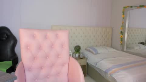 nami_sam online show from 4, 12, 2024