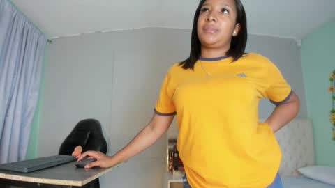 nami_sam online show from 11, 3, 2025