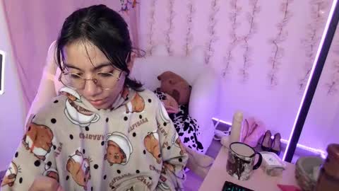 Snapshot of nami_usagi chatting on 6, 1, 2026 nami_usagi online show from 6, 1, 2026