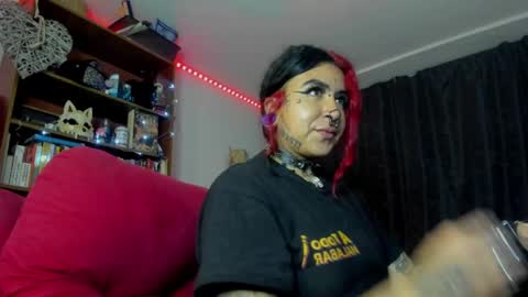 Snapshot of nana_cirkuss chatting on 9, 10, 2025 Val online show from 9, 10, 2025
