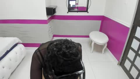 Nana  online show from 24, 11, 2025