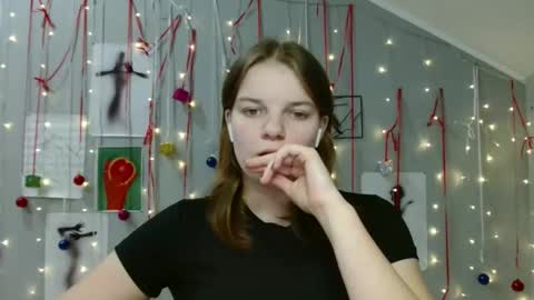 Nana online show from 3, 12, 2025