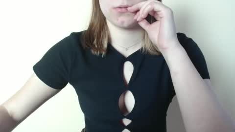 Nana online show from 5, 3, 2026