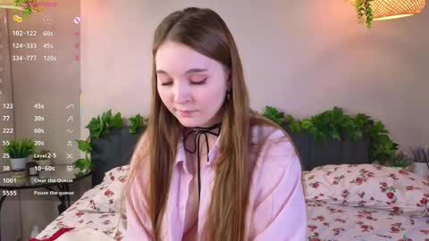 Snapshot of nancycaseys chatting on 29, 11, 2025 Luna online show from 29, 11, 2025